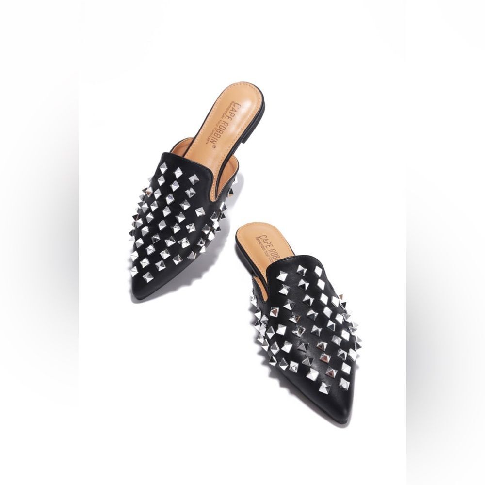 Cape Robbin Flats Slides Women’s Mules Slip On Shoes Studded Penny Size 8 NWOB